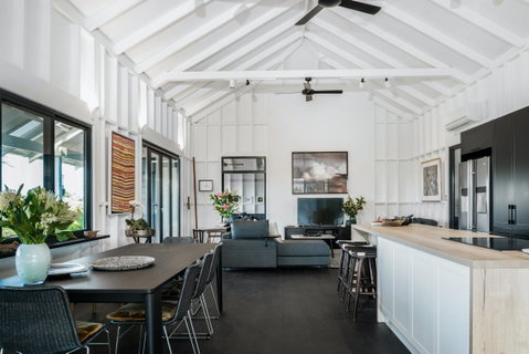 Aja - Accommodation Directory 8