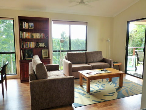 Bellthorpe Stays - Nature's Retreat - Accommodation Directory 8