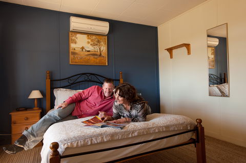Black Jack Get-a-way - Magpies Nest - Accommodation Directory 2
