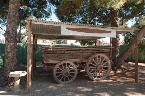 Black Jack Get-A-Way - Nana's Home - Accommodation Directory 8