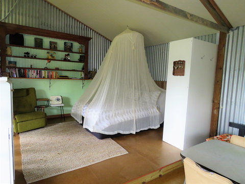 Fig Tree Retro Studio - Accommodation Directory 5