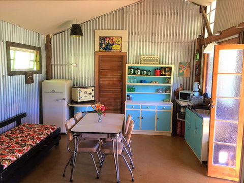 Fig Tree Retro Studio - Accommodation Directory 6