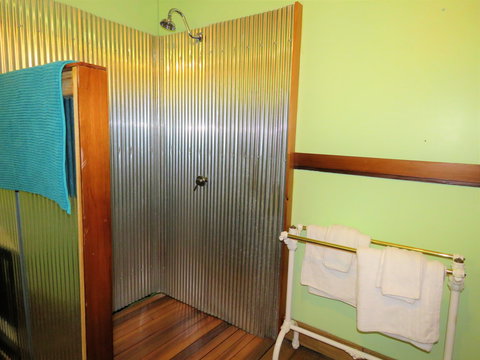 Fig Tree Retro Studio - Accommodation Directory 9