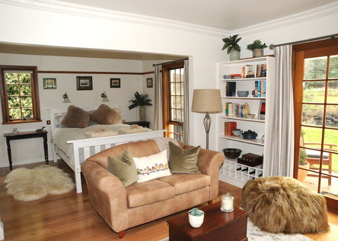 Forth River Cottage - Accommodation Directory 6