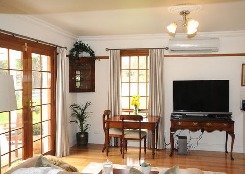 Forth River Cottage - Accommodation Directory 7