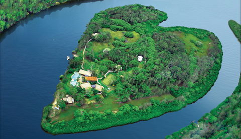 Makepeace Island - Sir Richard Branson's Australian Home - Accommodation Directory 6