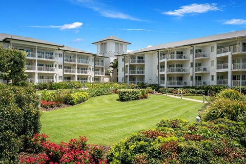 Mantra On Salt Beach - Accommodation Directory 7
