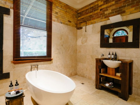Mindaribba House - Accommodation Directory 3