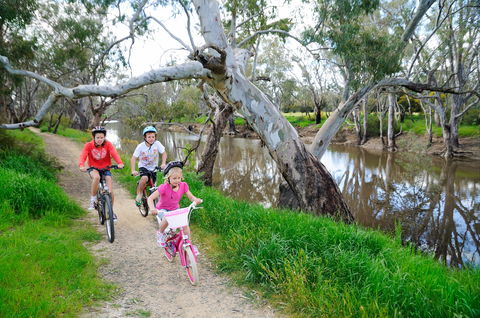 NRMA Echuca Holiday Park - Accommodation Directory 0