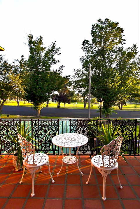 Parkview - Accommodation Directory 0