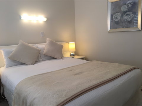 Parkview - Accommodation Directory 4