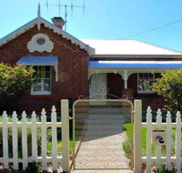 Robina Bathurst Self Contained Accommodation - Accommodation Directory