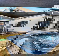 Serenity at Sapphire - Accommodation Directory