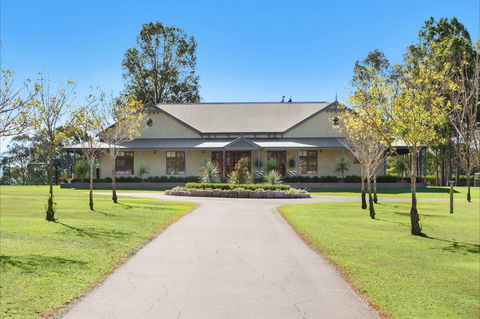 Stonegate - Accommodation Directory 0