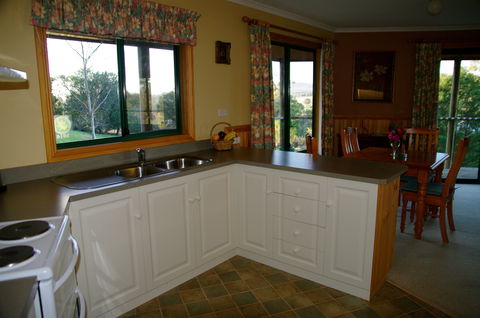 Viewenmore Villa Bed & Breakfast - Accommodation Directory 2