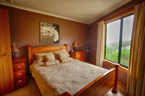 Viewenmore Villa Bed & Breakfast - Accommodation Directory 4