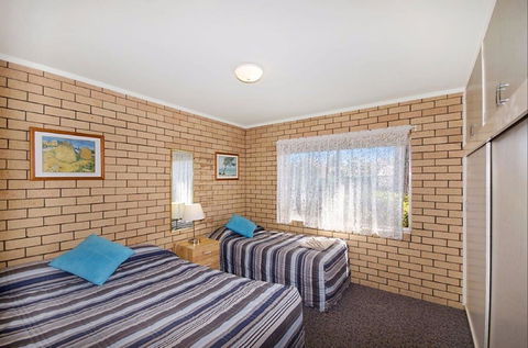 Westwood Motor Inn - Accommodation Directory 2