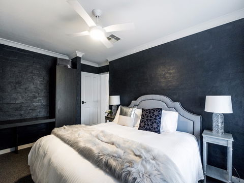 WhiteVale Estate - Accommodation Directory 4