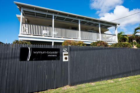 Wynnum Bayside Apartments - Accommodation Directory 1