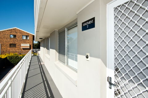 Wynnum Bayside Apartments - Accommodation Directory 9