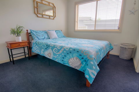 Beach Holiday Unit - Accommodation Directory 8
