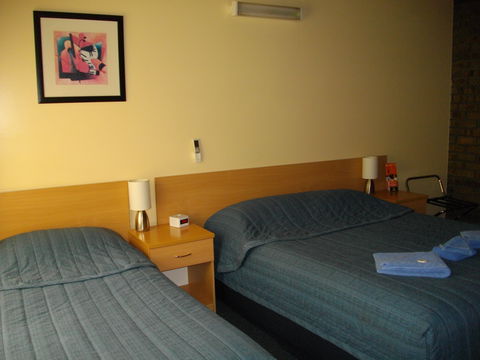 Benjamin Singleton Motel - Accommodation Directory 4