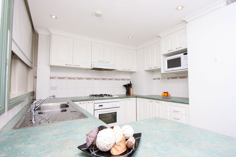 Canberra Short Term And Holiday Accommodation - Accommodation Directory 4