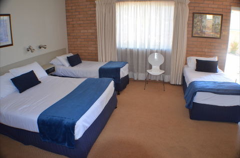 Deer Park Motor Inn Armidale - Accommodation Directory 2