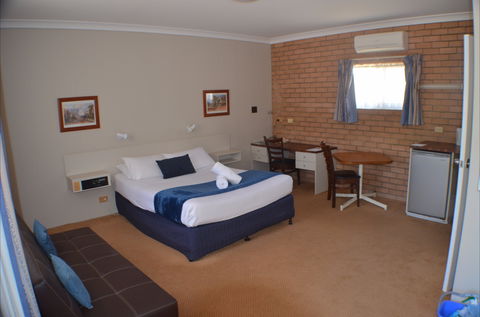 Deer Park Motor Inn Armidale - Accommodation Directory 4