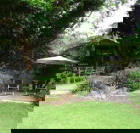 Edge of the Forest Motel and Cottage - Accommodation Directory