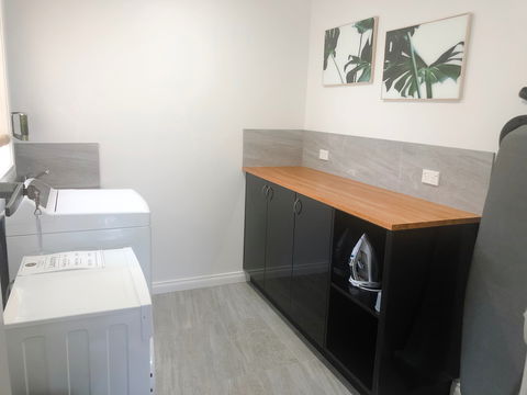 Eight Spence - Accommodation Directory 3