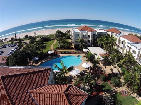 Golden Riviera Beach Resort - Accommodation Directory 8