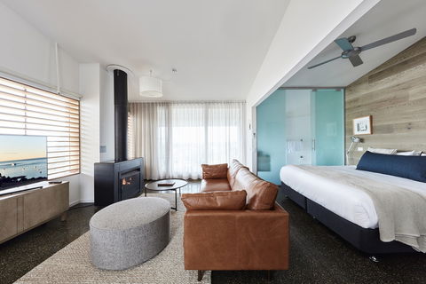 Hotel Sorrento - Accommodation Directory 7