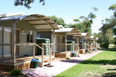 Lakesea Park - Accommodation Directory 3