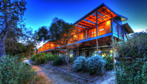 Lakesea Park - Accommodation Directory 7