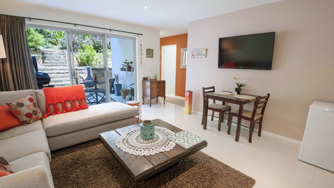 Lake View At Elizabeth Beach - Accommodation Directory 0