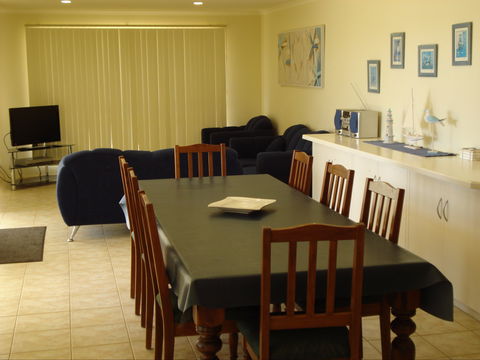 Larasa - Accommodation Directory 2
