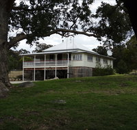 Loughmore House and Cottage