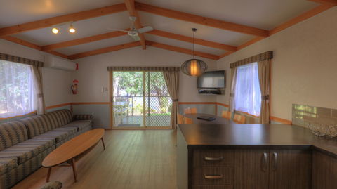 Moama Riverside Holiday And Tourist Park - Accommodation Directory 2