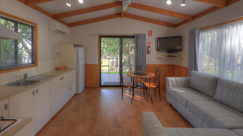 Moama Riverside Holiday And Tourist Park - Accommodation Directory 4