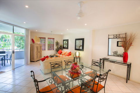 Oasis At Palm Cove - Accommodation Directory 0
