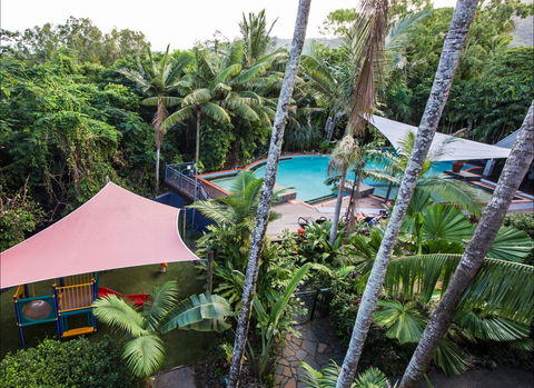 Oasis At Palm Cove - Accommodation Directory 1