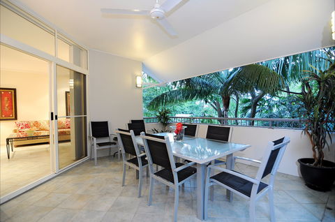 Oasis At Palm Cove - Accommodation Directory 2