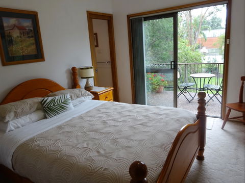 Peaceful Palms Bed And Breakfast - Accommodation Directory 1