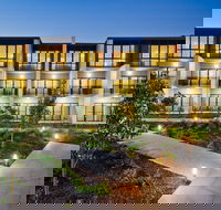 Quality Hotel Taylors Lakes - Accommodation Directory