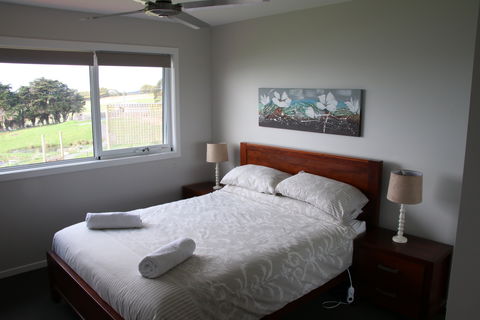 Seaside Farm Retreat - Accommodation Directory 2