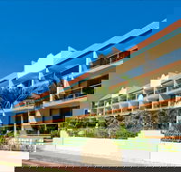 Shelly Bay Resort