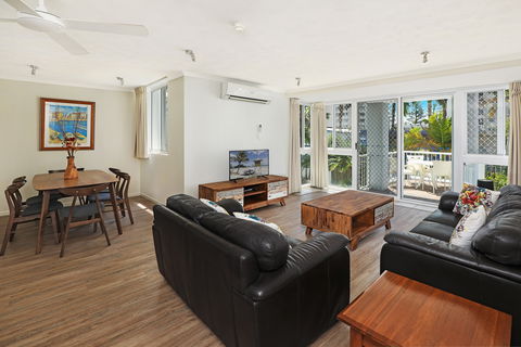 The Bay Apartments - Accommodation Directory 6