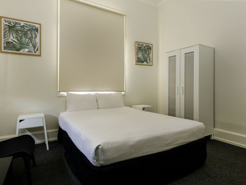 The Waterloo Bay Hotel - Accommodation Directory 4