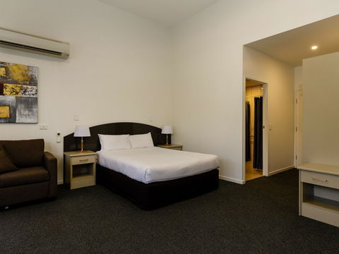The Waterloo Bay Hotel - Accommodation Directory 6